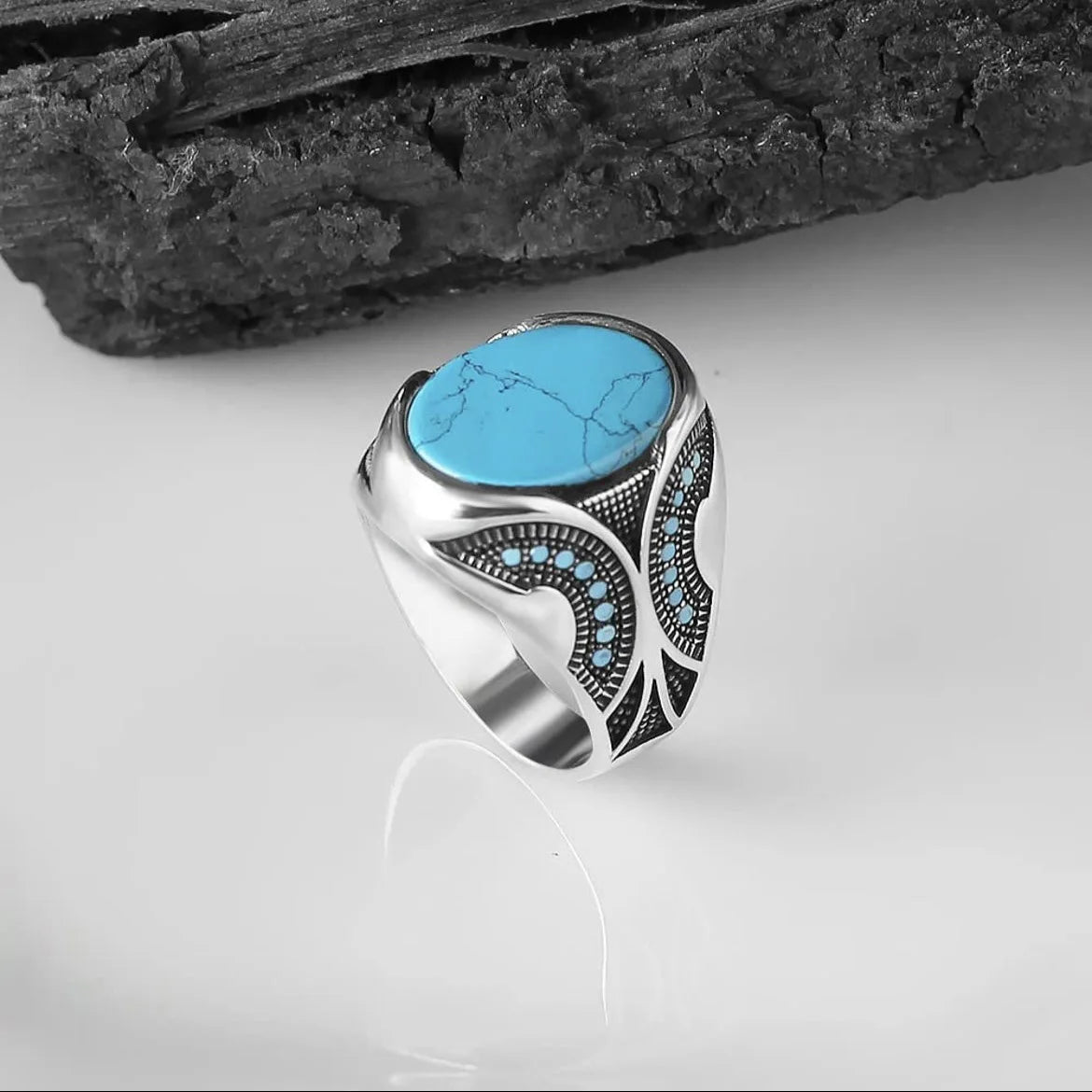 Fashionable retro turquoise men's business ring